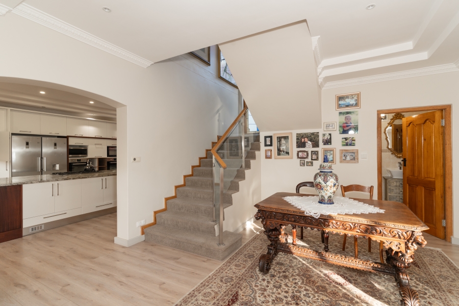 5 Bedroom Property for Sale in Greenways Golf Estate Western Cape